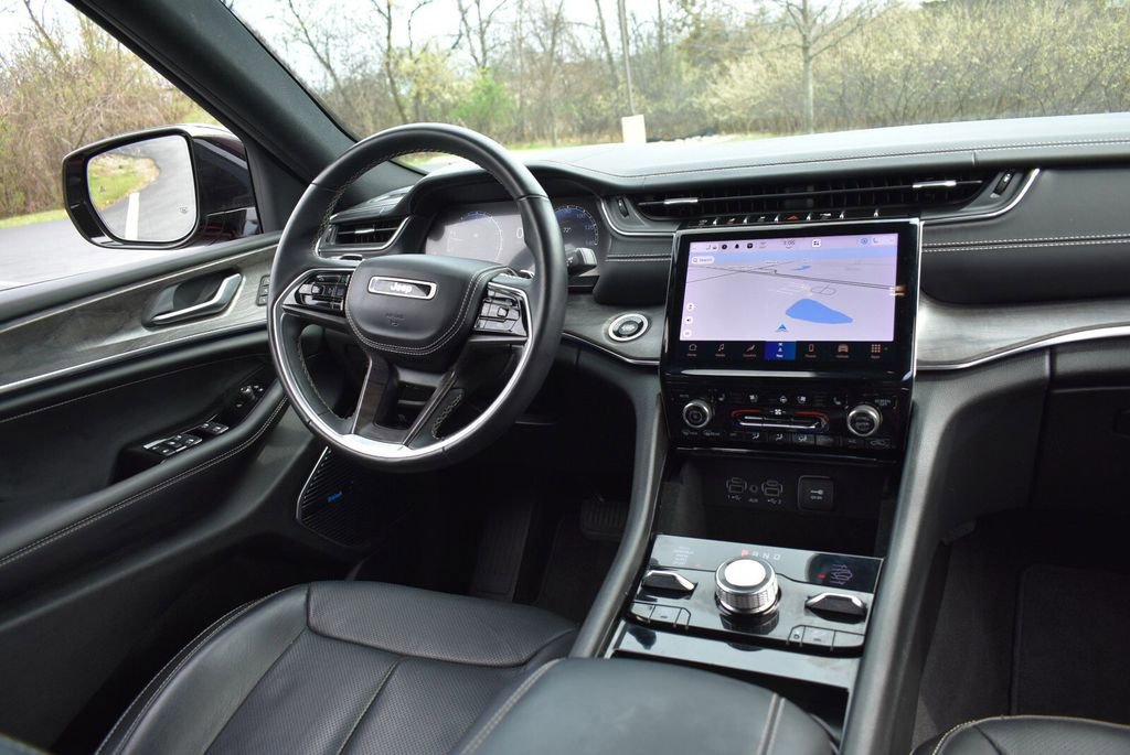 Used 2022 Jeep Grand Cherokee L Overland AWD/4WD image 31