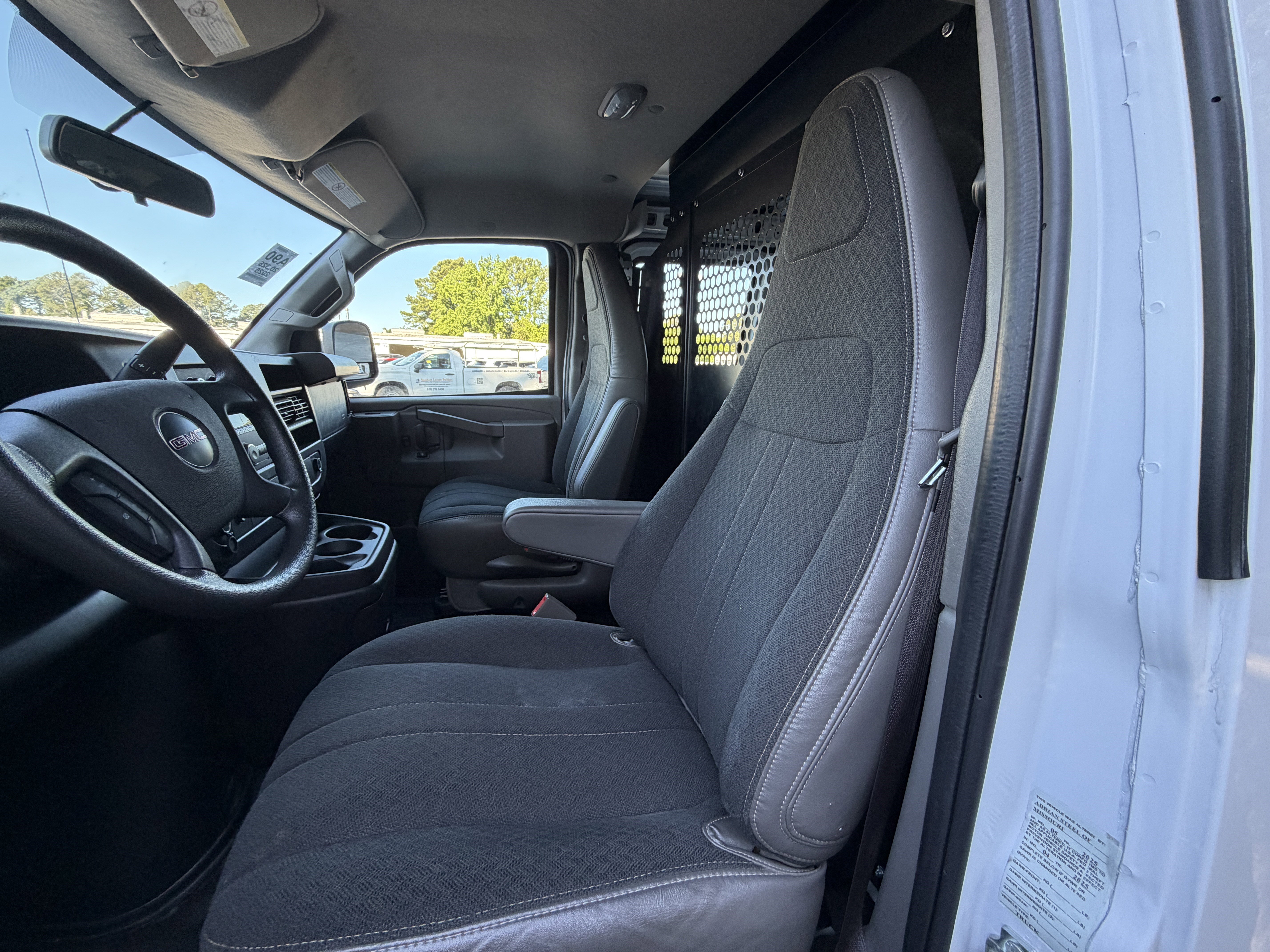 Used 2025 GMC Savana 2500 w/ Driver Convenience Package RWD image 9