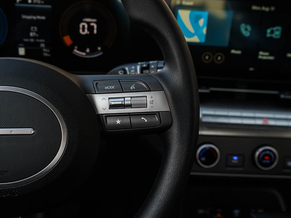 New 2026 Hyundai Kona SE image 20