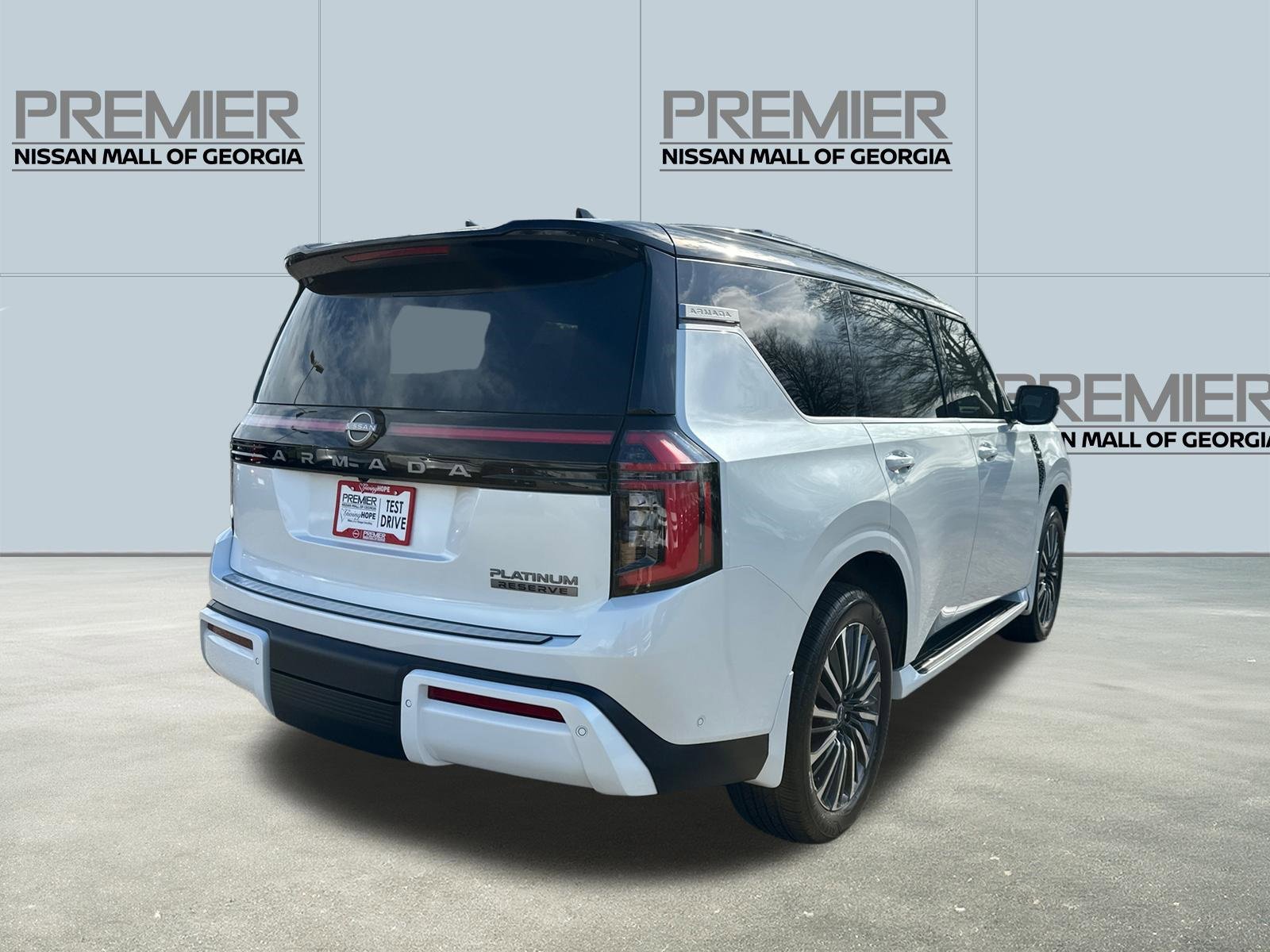 Certified 2026 Nissan Armada Platinum Reserve image 5