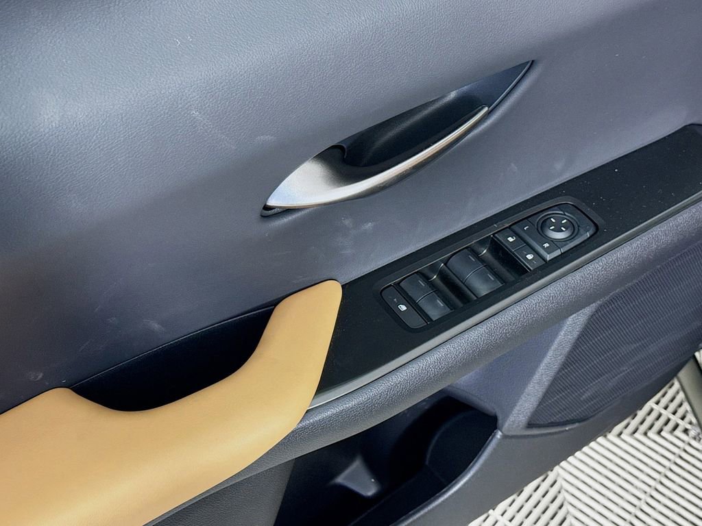 New 2026 Lexus UX 300h FWD image 20