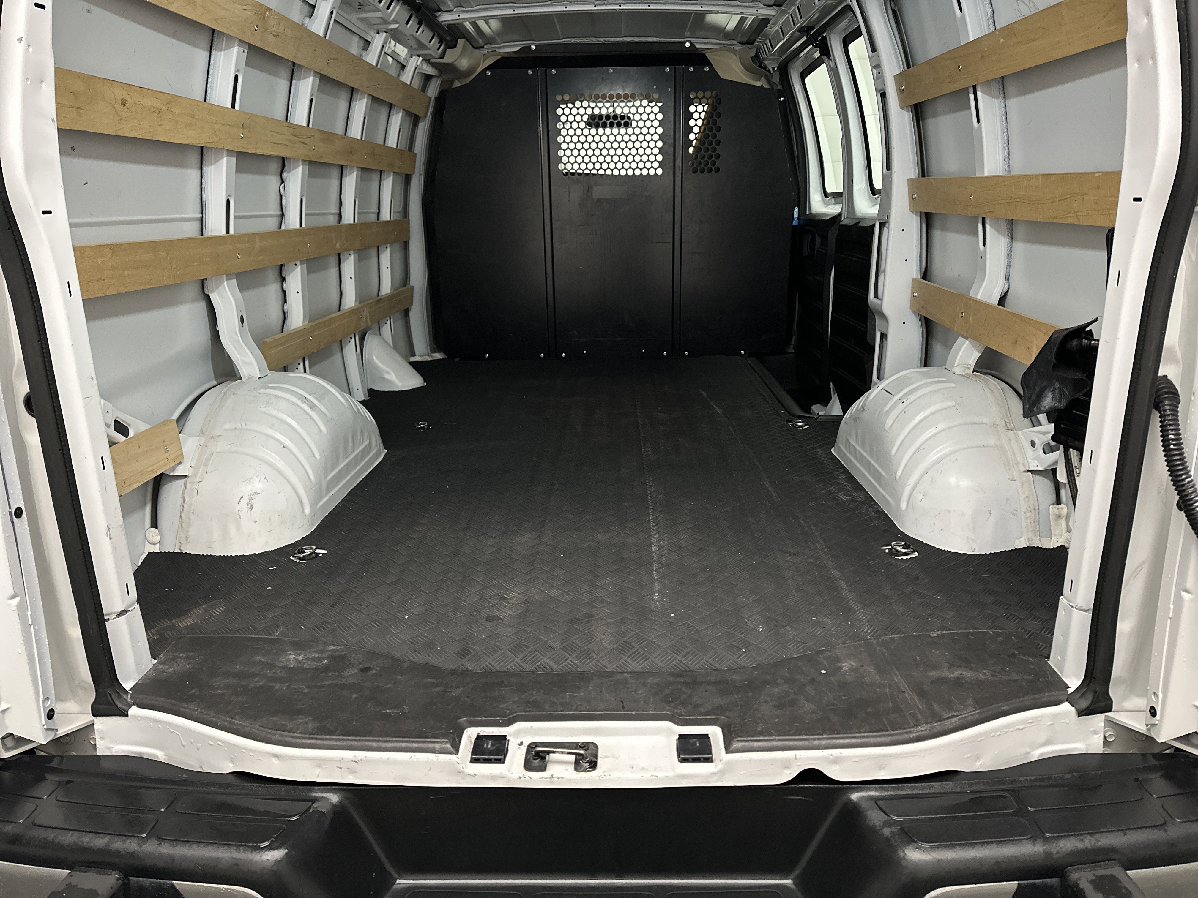 Used 2024 Chevrolet Express 2500 Work Van w/ Driver Convenience Package image 14