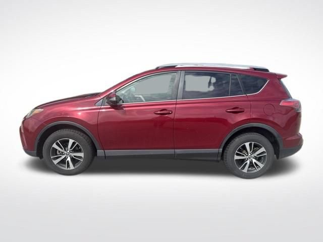 Used 2018 Toyota RAV4 XLE AWD/4WD image 9