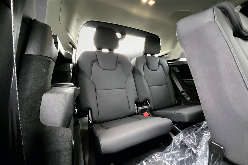 Used 2026 Volvo XC90 B5 Plus w/ Protection Package image 26