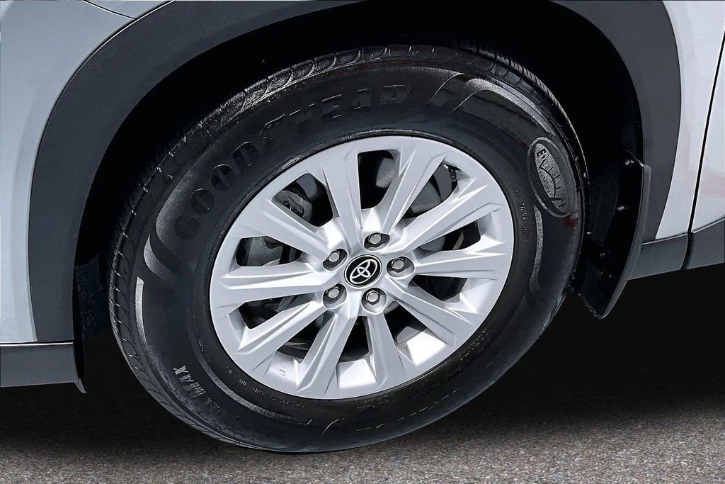 Certified 2025 Toyota Grand Highlander FWD image 37
