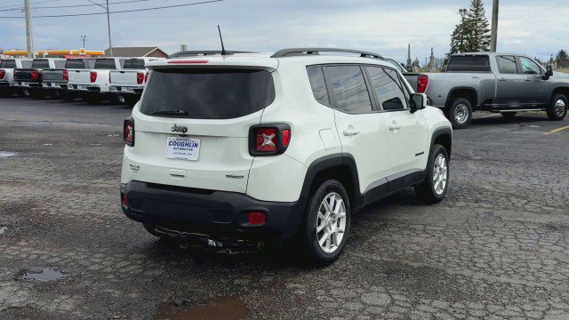 Used 2019 Jeep Renegade Latitude w/ Cold Weather Group image 8