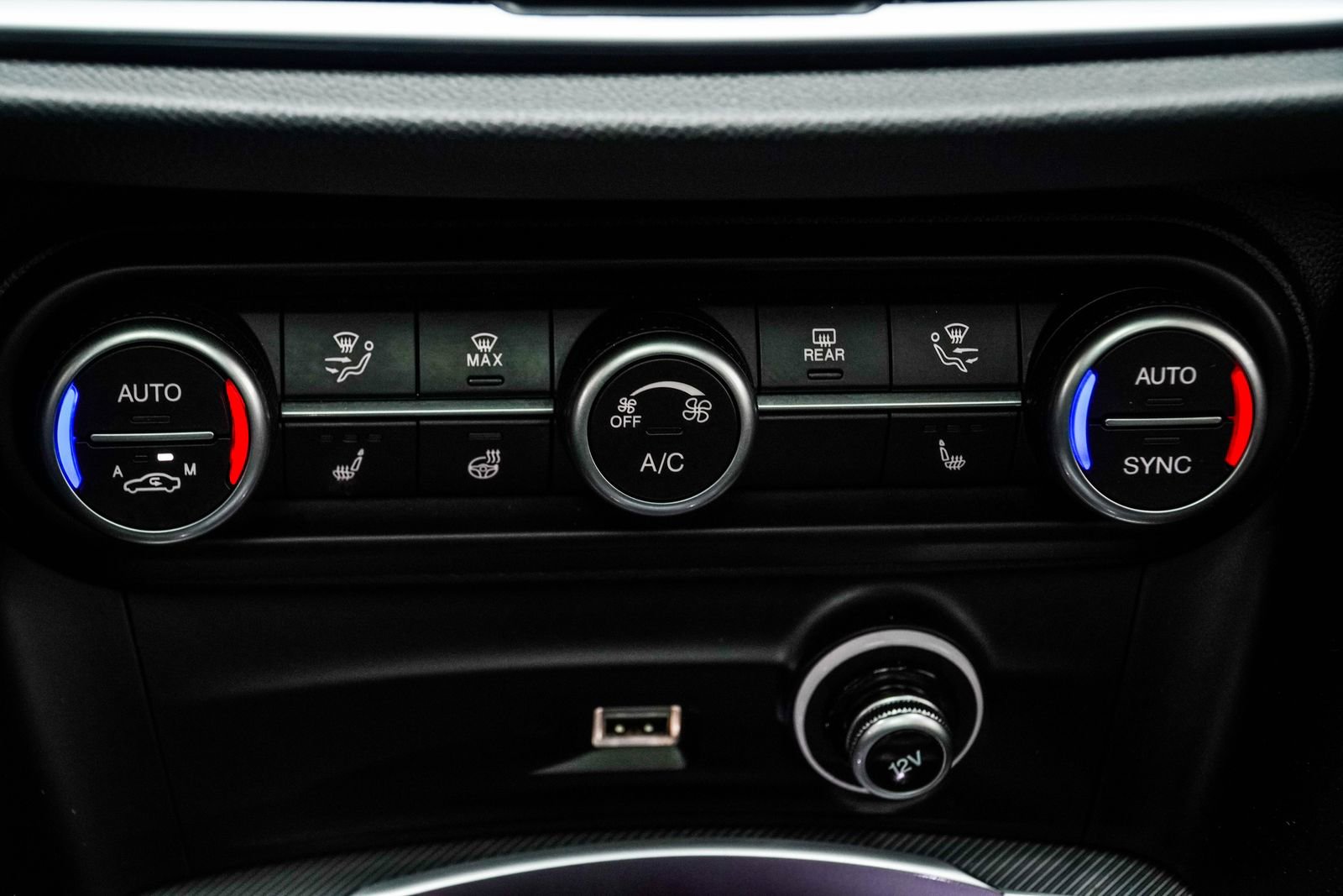 Used 2023 Alfa Romeo Stelvio Veloce image 22