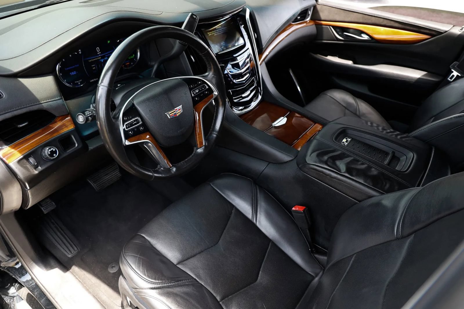 Used 2016 Cadillac Escalade 2WD image 17