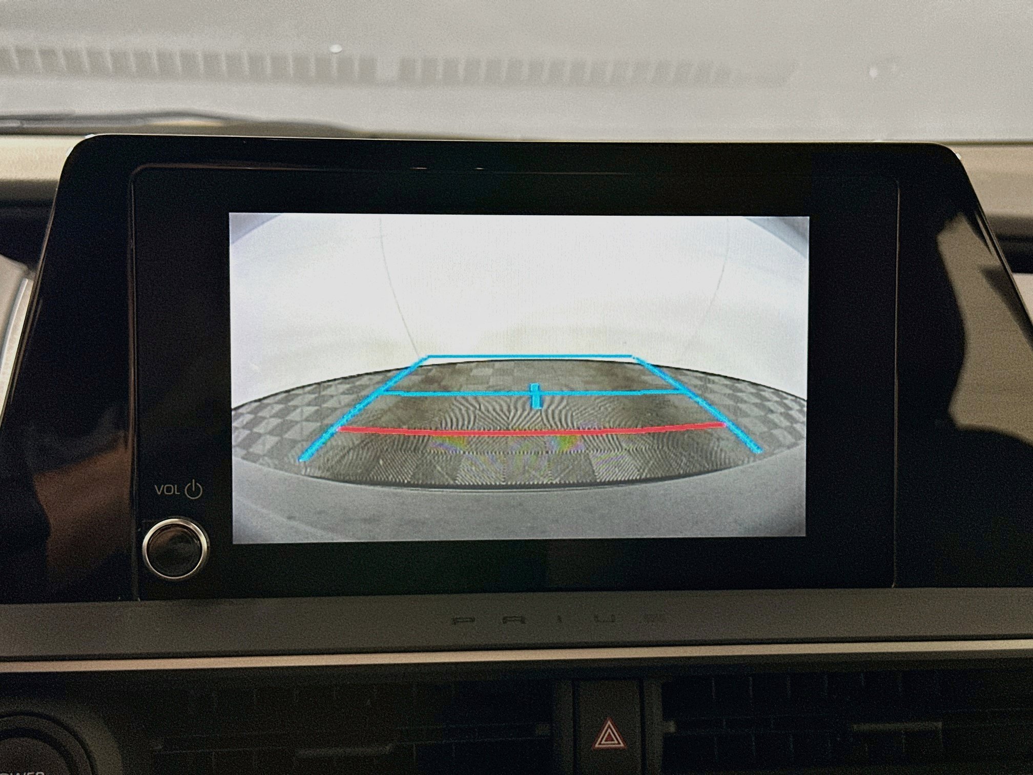 Used 2025 Toyota Prius LE FWD image 23