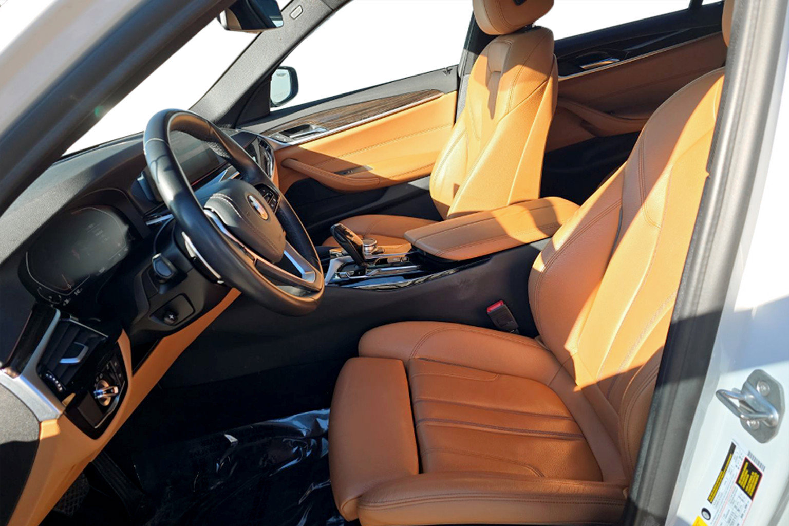 Used 2020 BMW 530i w/ Premium Package image 10