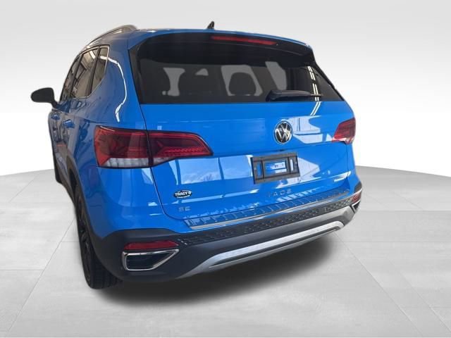 Certified 2023 Volkswagen Taos SE w/ Panoramic Sunroof Package image 6