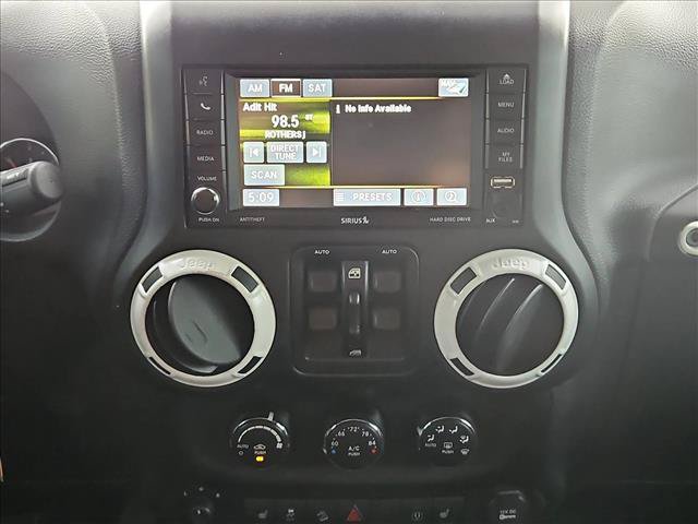 Used 2013 Jeep Wrangler Unlimited Sahara AWD/4WD image 14
