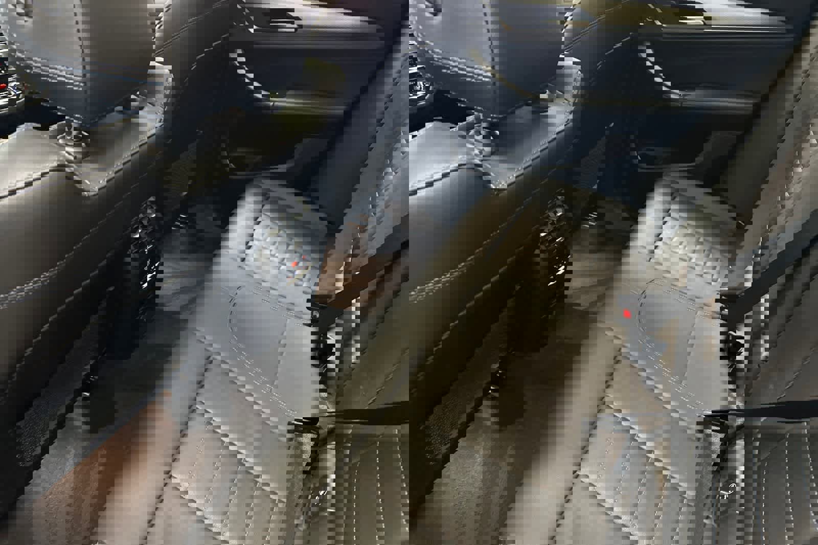 Used 2018 BMW X3 M40i w/ Premium Package image 4