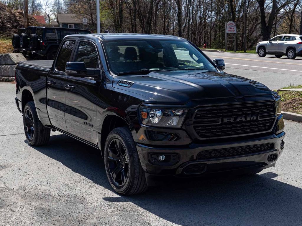 Used 2023 RAM 1500 Big Horn AWD/4WD image 3