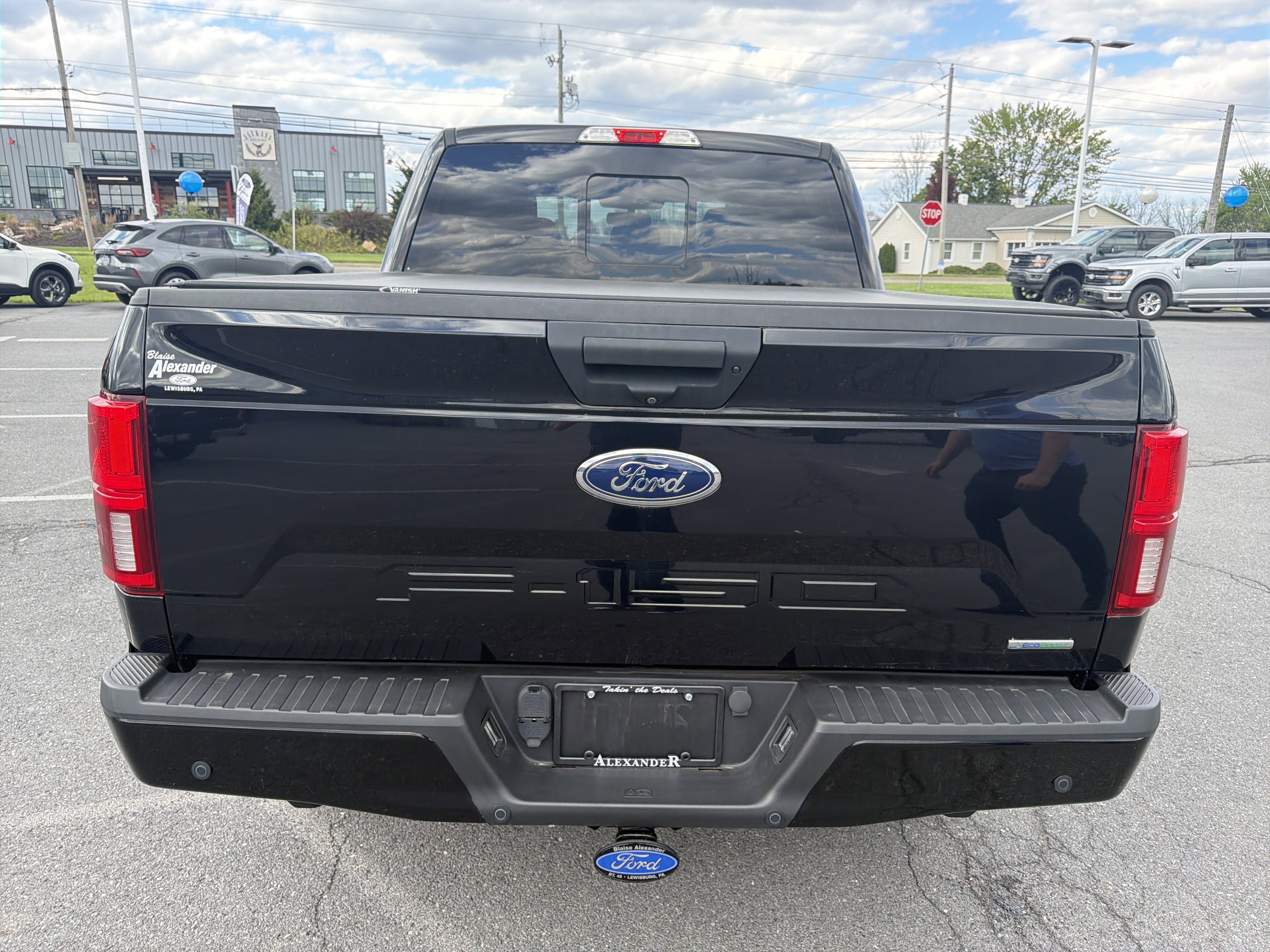 Used 2019 Ford F150 XLT w/ Equipment Group 302A Luxury AWD/4WD image 4