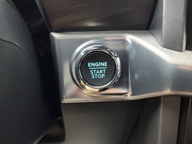 New 2025 Ford F150 Lariat w/ Equipment Group 501A Mid image 25