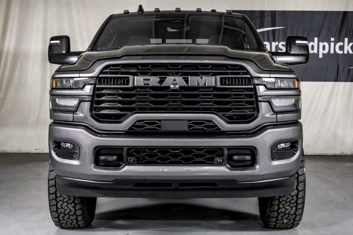 Used 2025 RAM 3500 Tradesman AWD/4WD image 3
