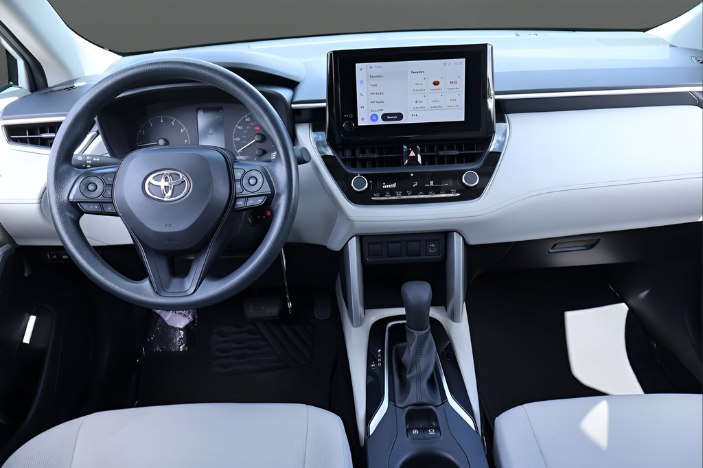 Used 2023 Toyota Corolla Cross L AWD/4WD image 15