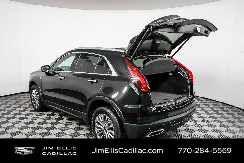 Used 2024 Cadillac XT4 Premium Luxury image 32