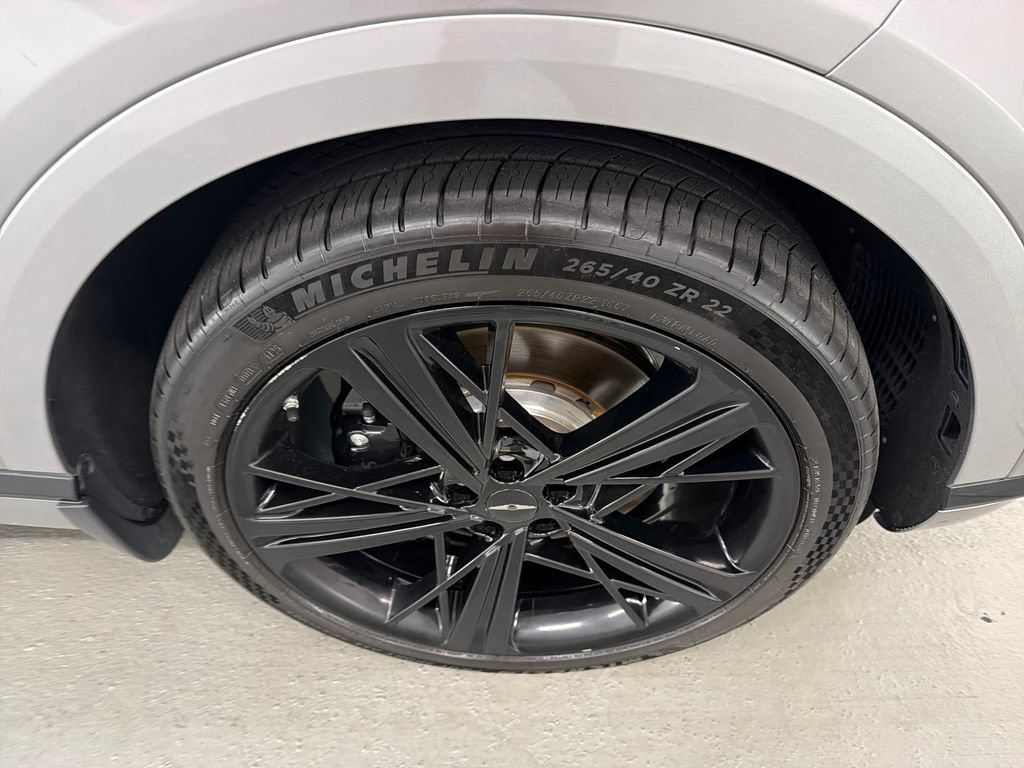 Used 2025 Genesis GV80 3.5T e-SC AWD/4WD image 4
