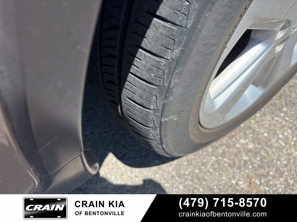 Used 2015 Buick Encore Leather FWD image 13