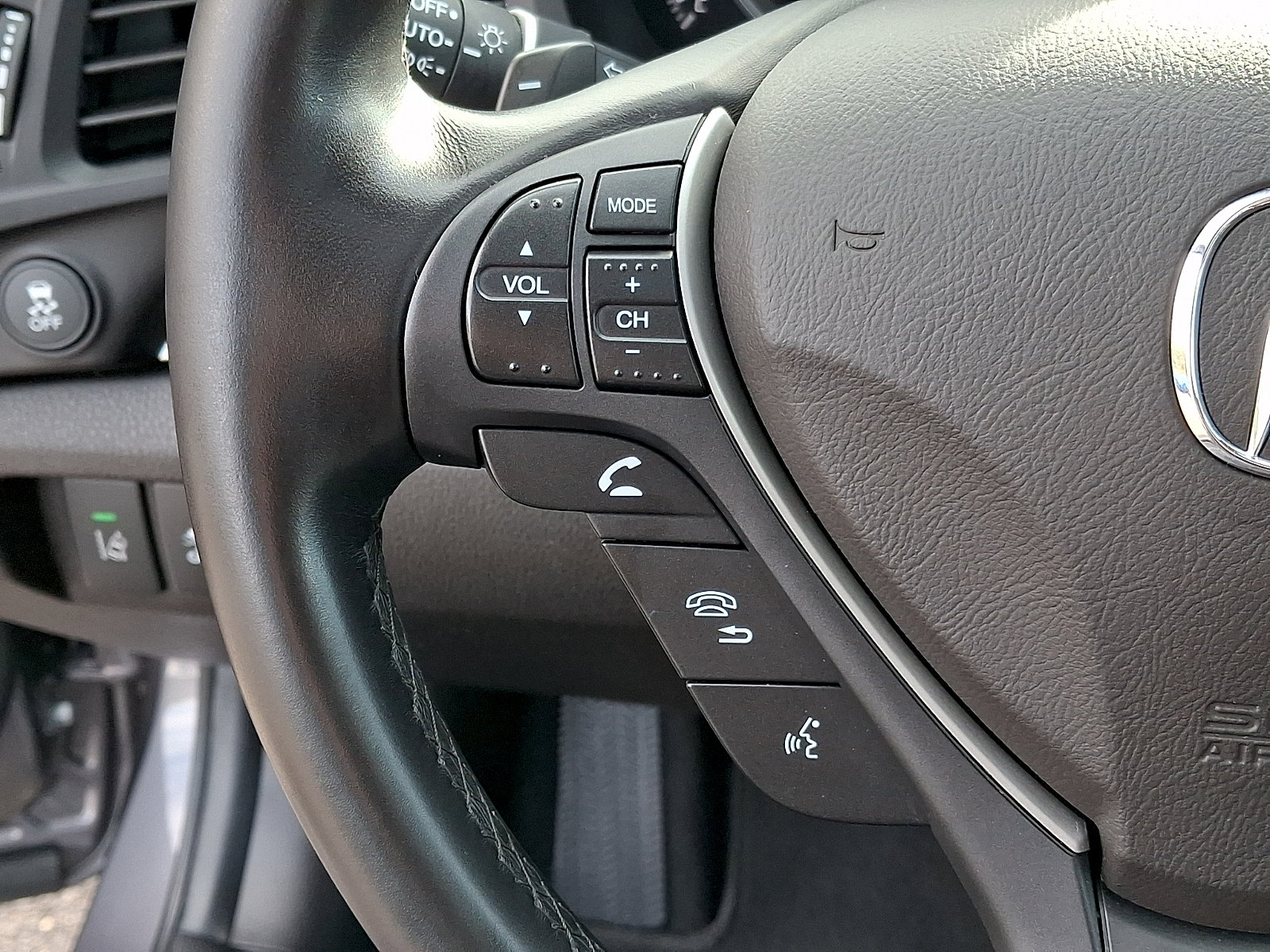 Certified 2020 Acura ILX w/ Technology Package FWD image 22