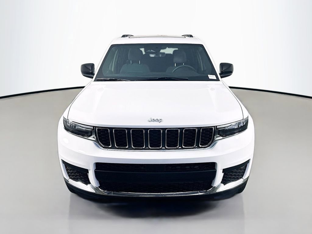 New 2026 Jeep Grand Cherokee L Laredo image 2