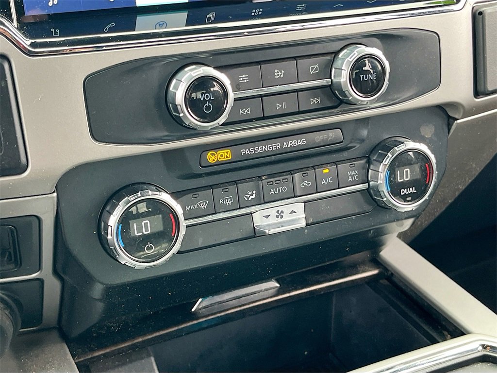 Used 2022 Ford F250 Lariat image 16