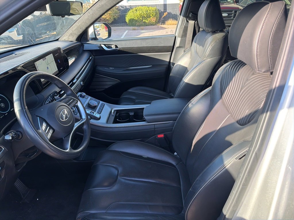 Used 2024 Hyundai Palisade Calligraphy image 11