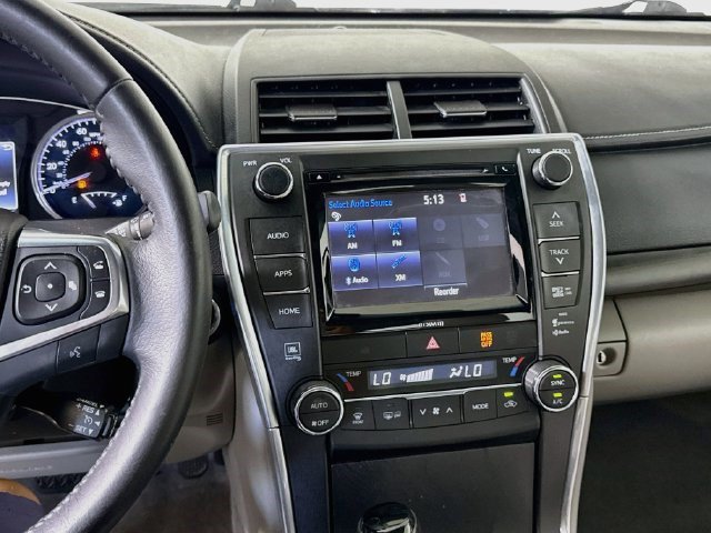 Used 2017 Toyota Camry XLE w/ Moonroof Package FWD image 17