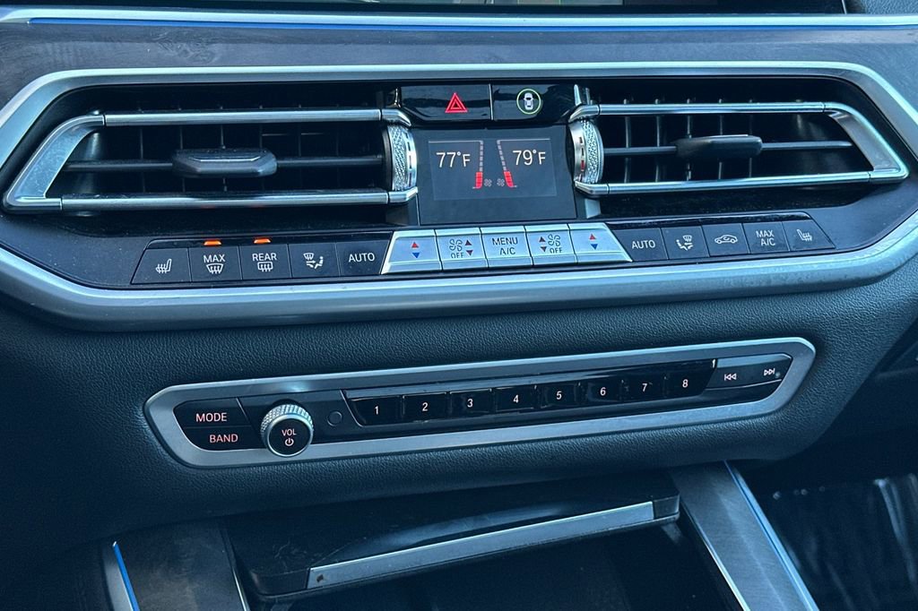 Used 2022 BMW X5 xDrive45e w/ Parking Assistance Package image 23