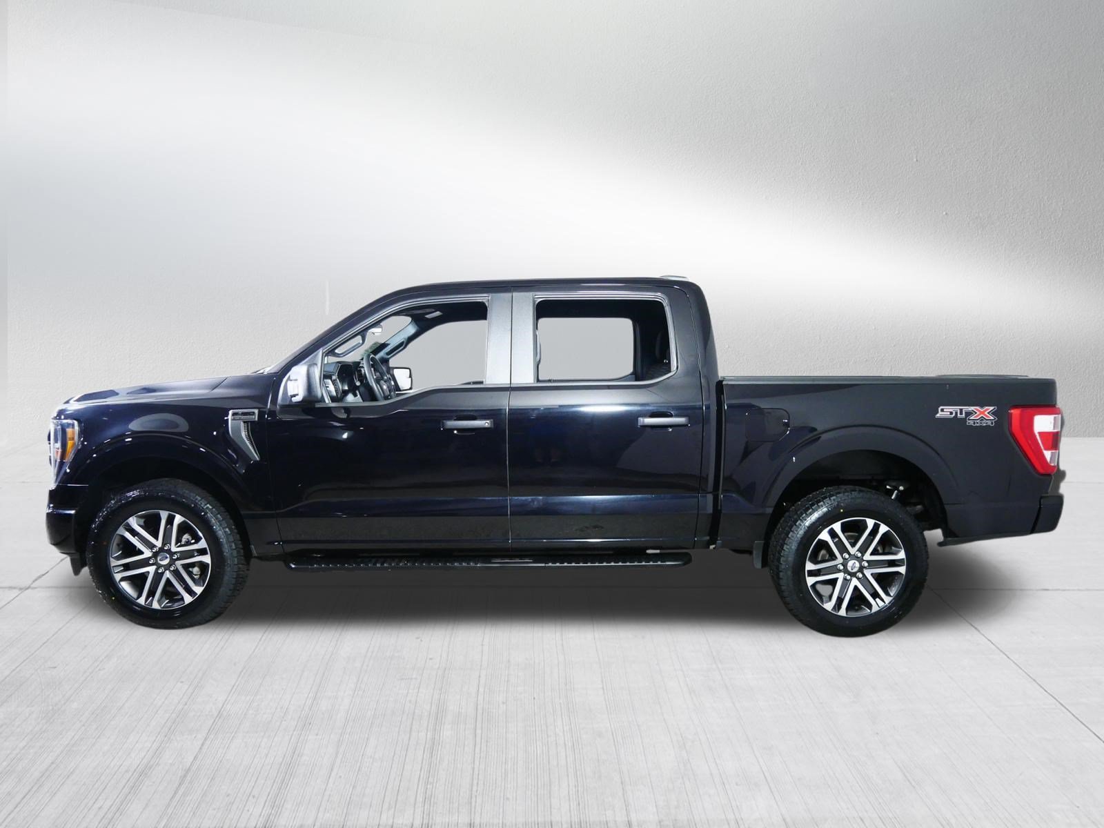 Used 2023 Ford F150 XL w/ Trailer Tow Package AWD/4WD image 4