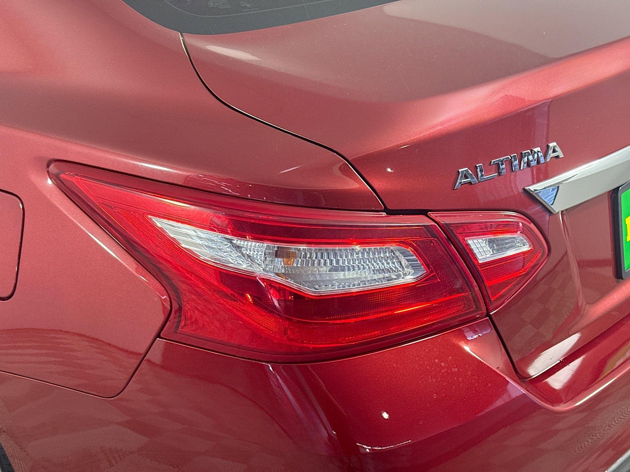 Used 2017 Nissan Altima 2.5 SV FWD image 36