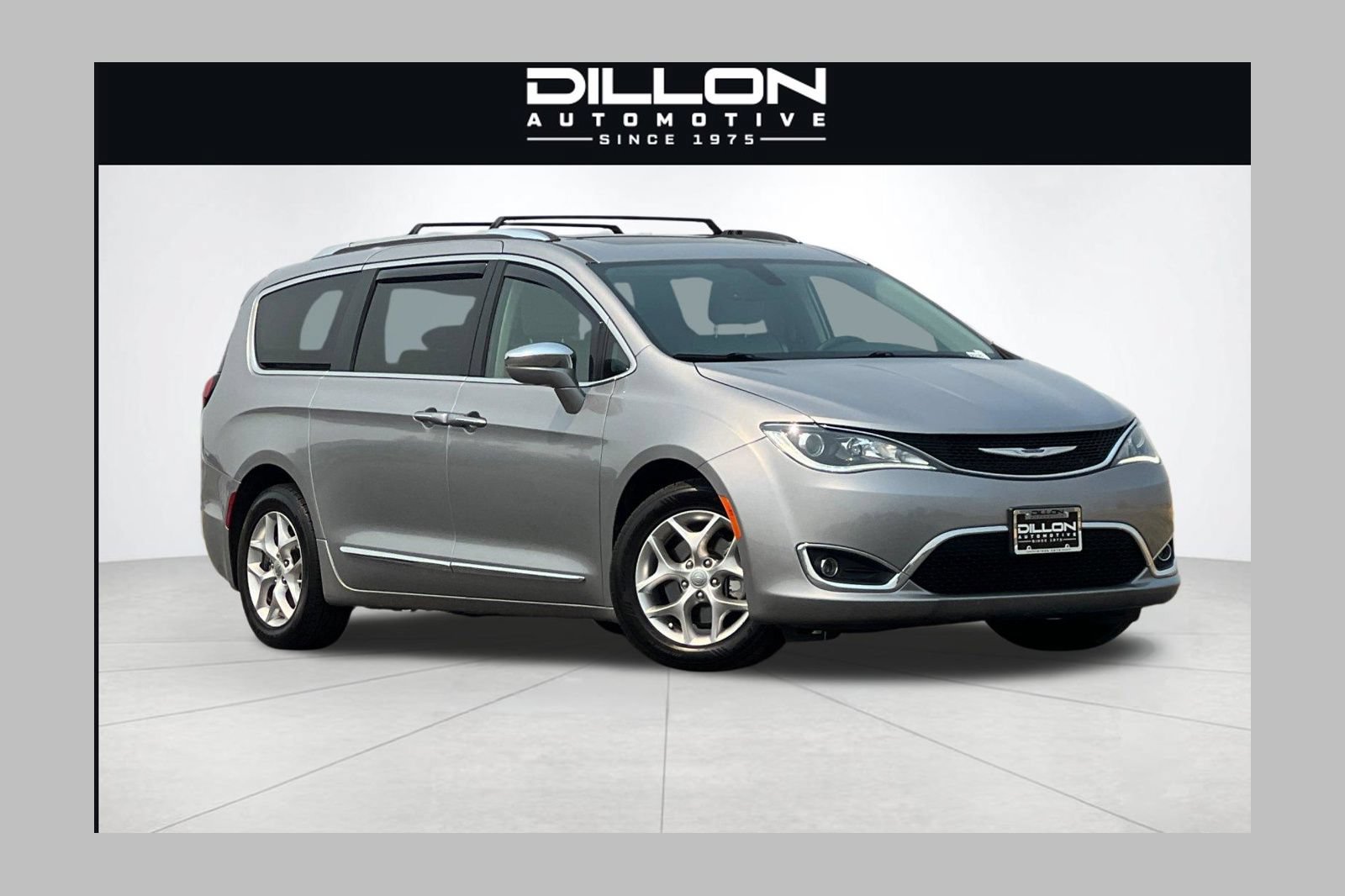 Used 2020 Chrysler Pacifica Limited FWD image 1