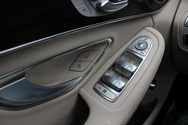 Used 2016 Mercedes-Benz C 300 4MATIC Sedan image 7