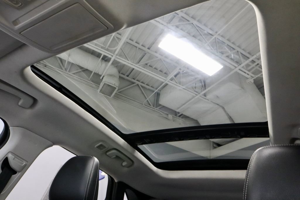 Certified 2022 Ford Escape Titanium image 27