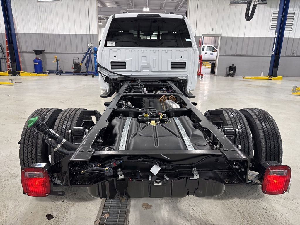 New 2025 Ford F450 XL w/ XL Chrome Package AWD/4WD image 7