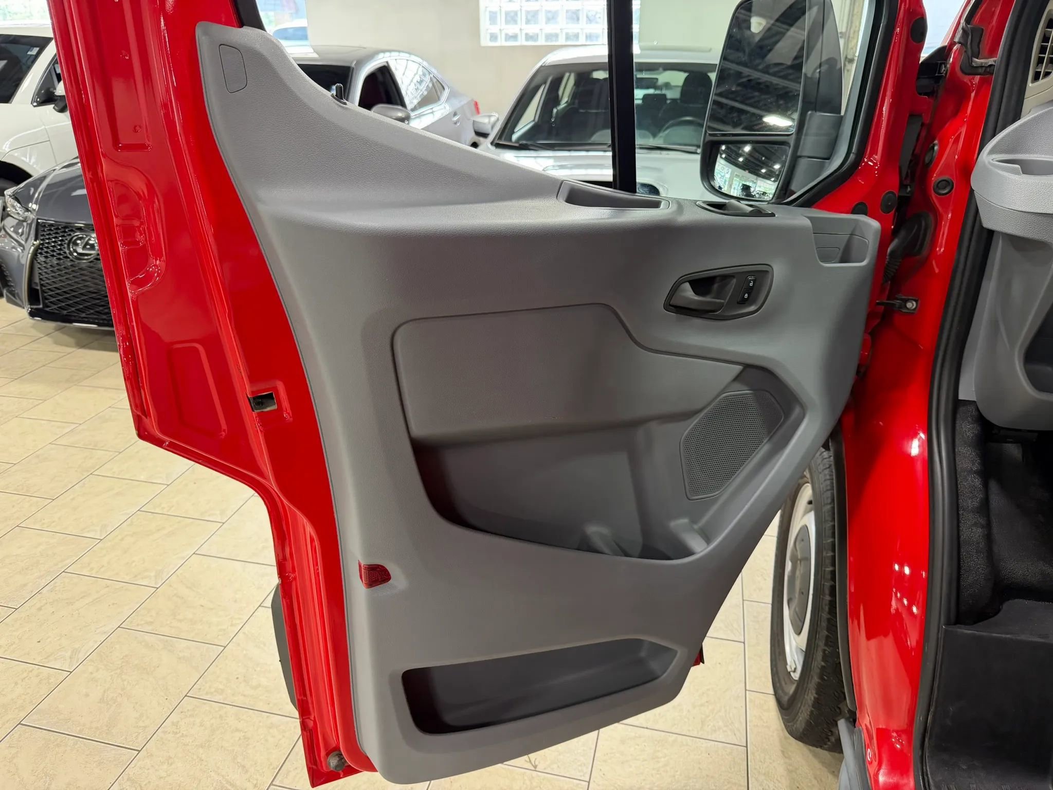Used 2016 Ford Transit 150 130 Low Roof RWD image 18