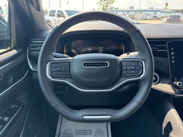 Used 2023 Jeep Wagoneer L Series II image 20