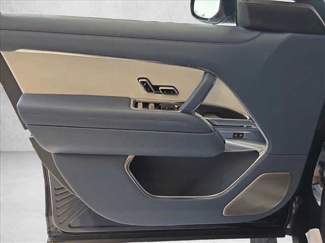New 2026 Land Rover Range Rover SV AWD/4WD image 27