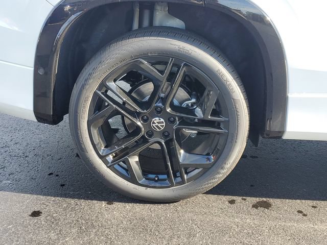 New 2026 Volkswagen Tiguan SE R-Line AWD/4WD image 5