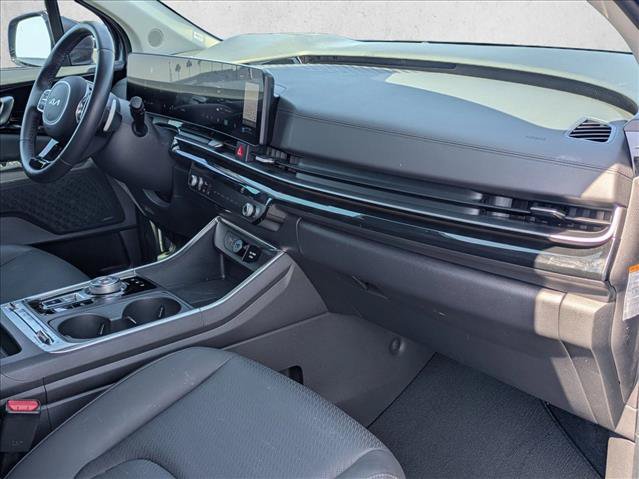 Used 2025 Kia Carnival SX Prestige FWD image 24