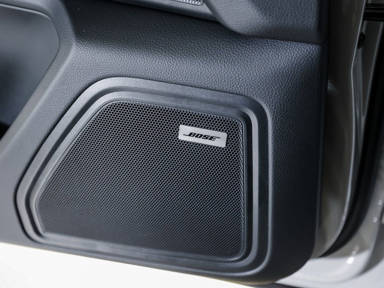 New 2026 Porsche Macan S image 22