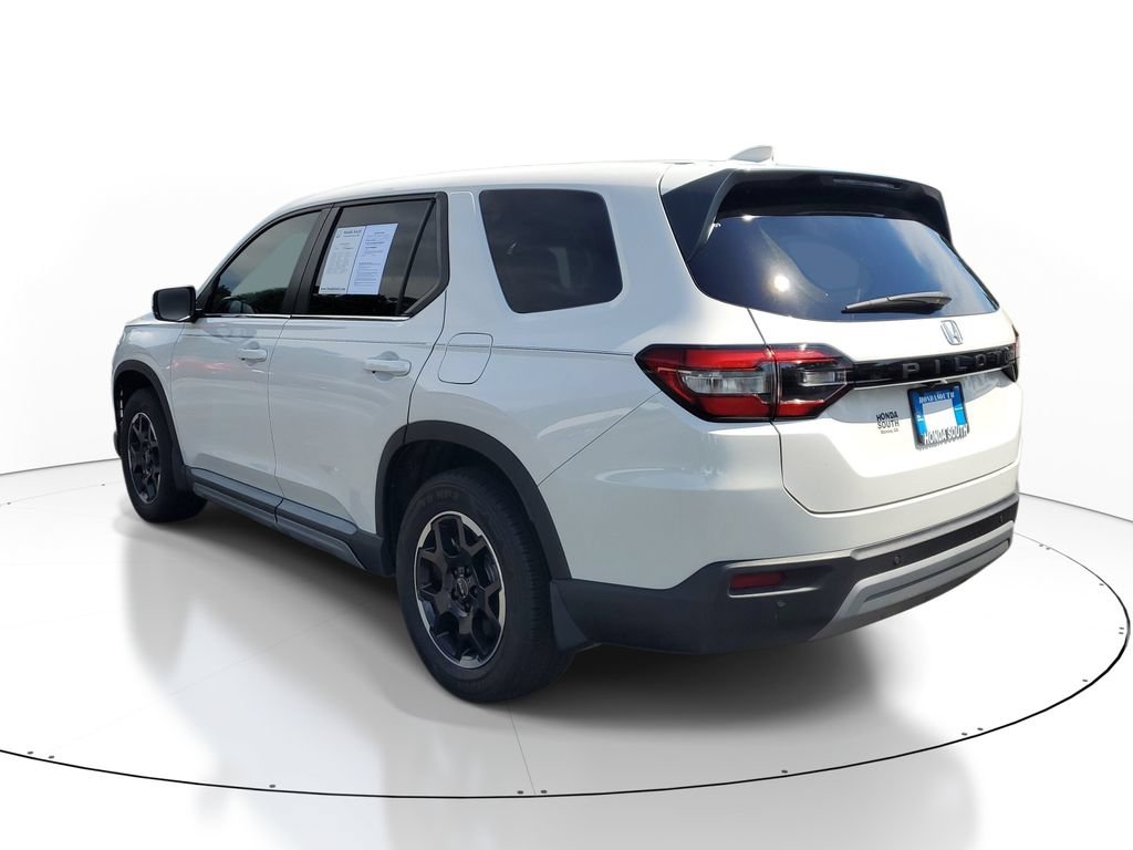 Certified 2025 Honda Pilot EX-L image 4