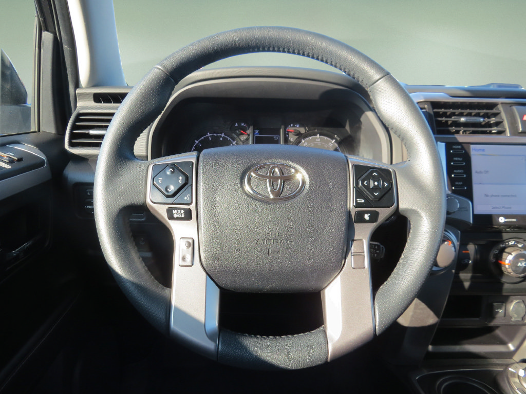Used 2022 Toyota 4Runner SR5 Premium AWD/4WD image 18
