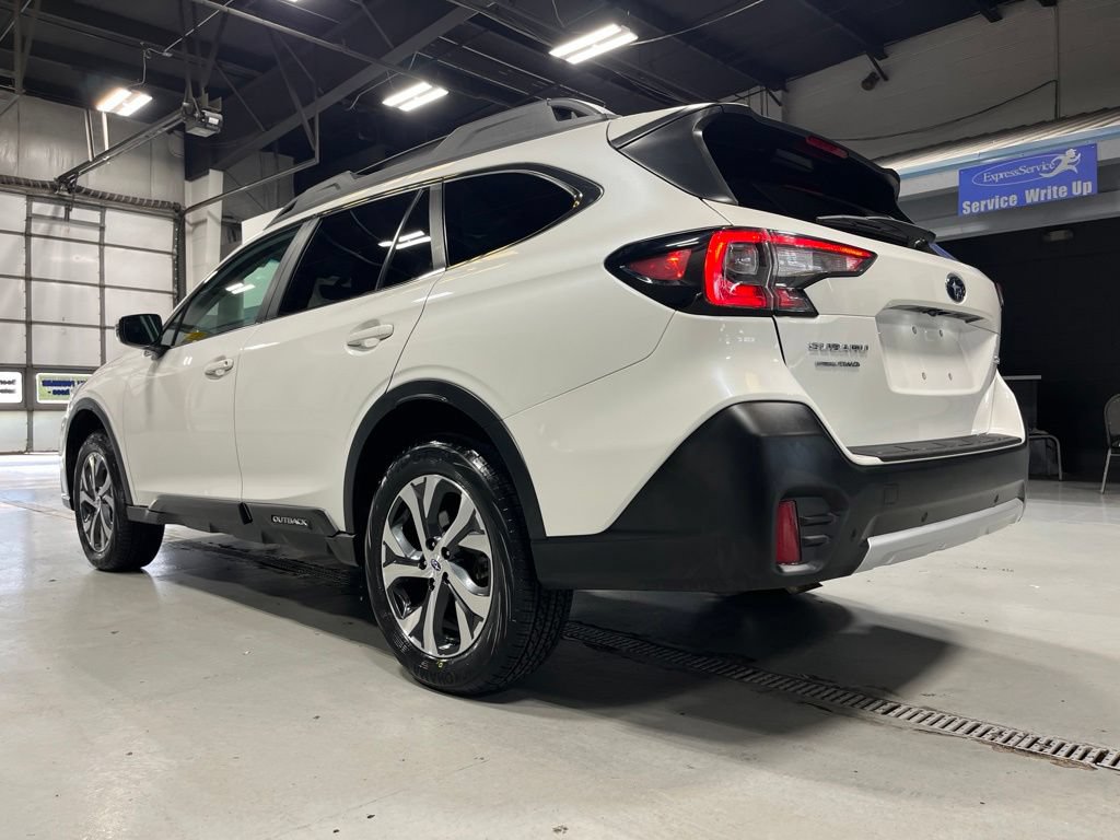 Used 2022 Subaru Outback Limited AWD/4WD image 7