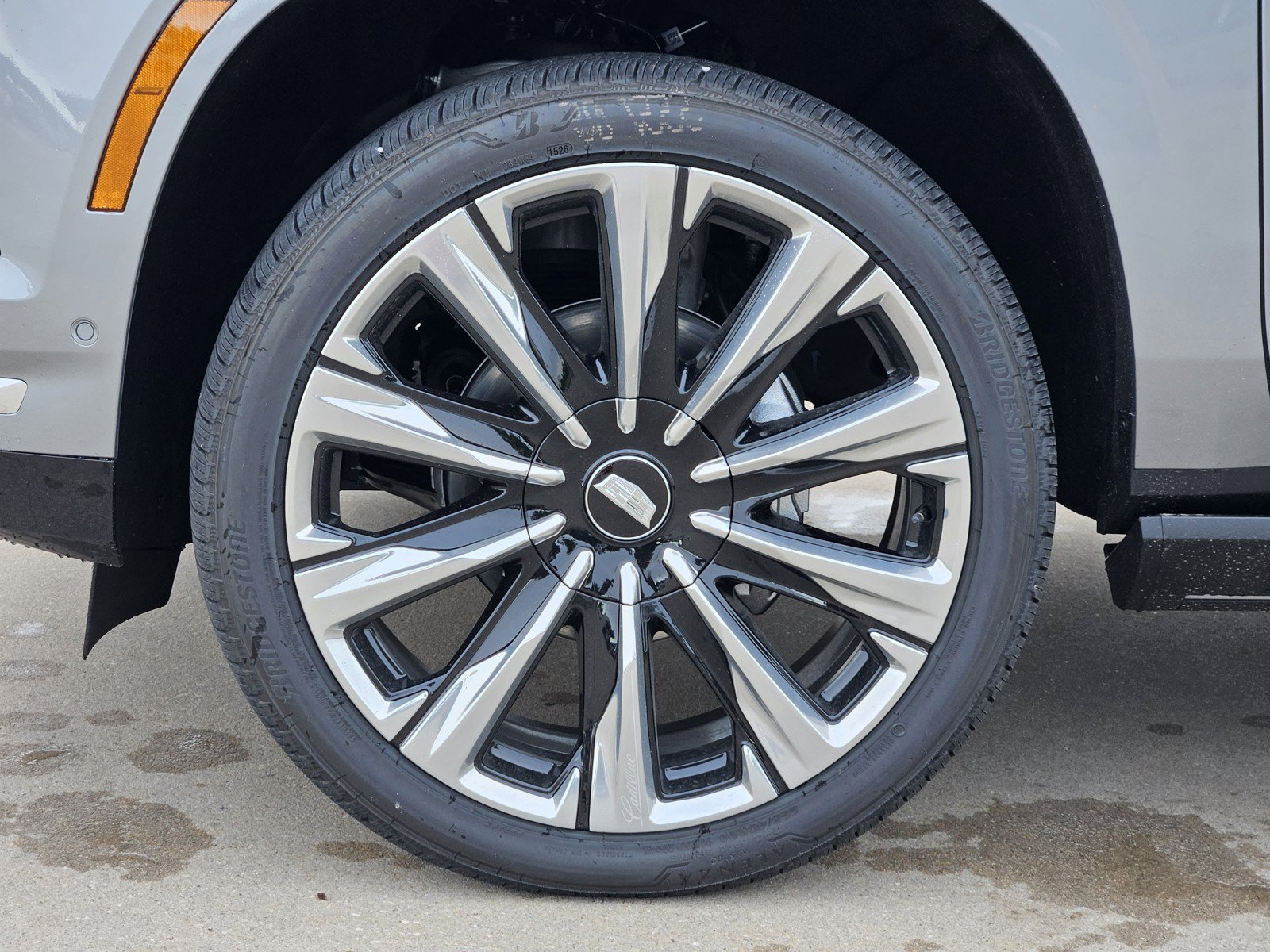 New 2026 Cadillac Escalade Luxury w/ Touring Package AWD/4WD image 7