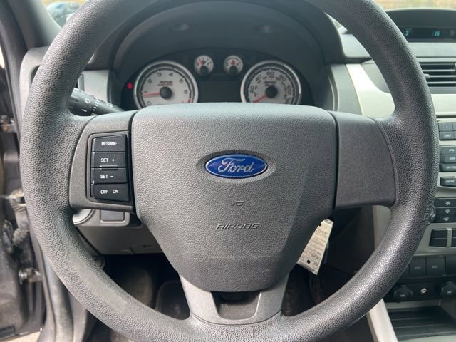 Used 2009 Ford Focus SE FWD image 21
