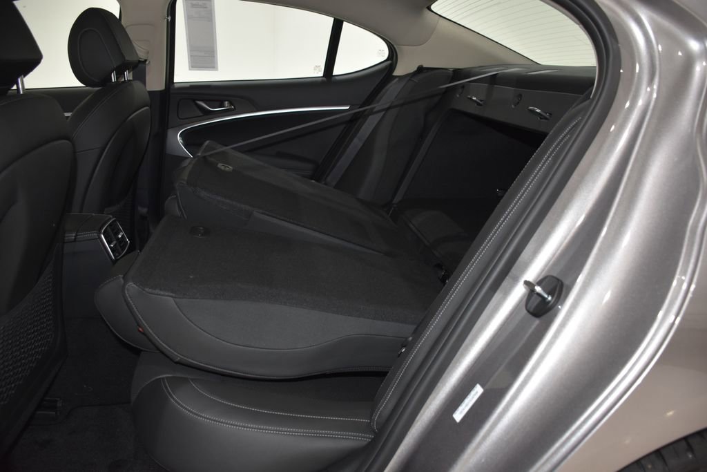 New 2026 Genesis G70 2.5T RWD image 24