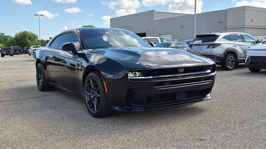 Used 2026 Dodge Charger Scat Pack w/ Blacktop Package AWD/4WD image 2